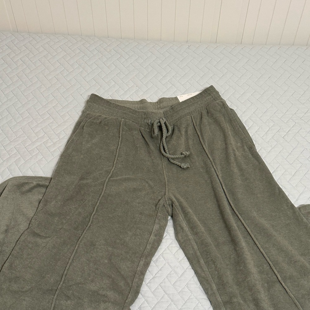 Olive Green Comfortable Sweatpants